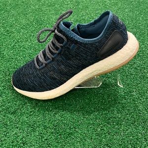 Mens Adidas eBoost shoes. Size 9.5.